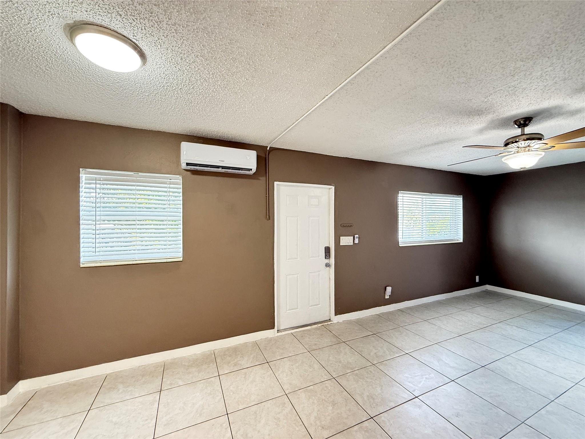 Oakland Park Second Add 1 - Residential Lease