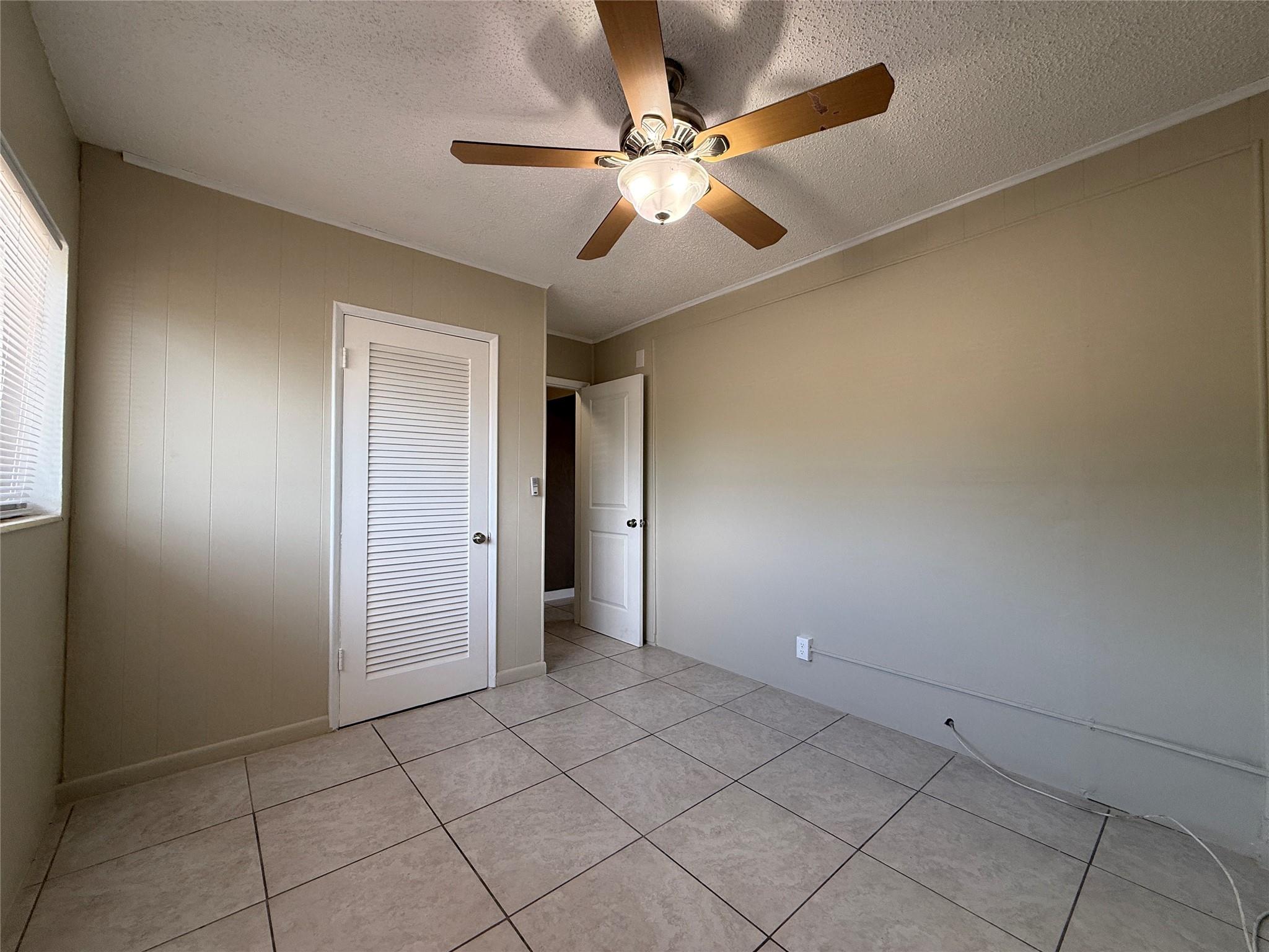 Oakland Park Second Add 1 - Residential Lease