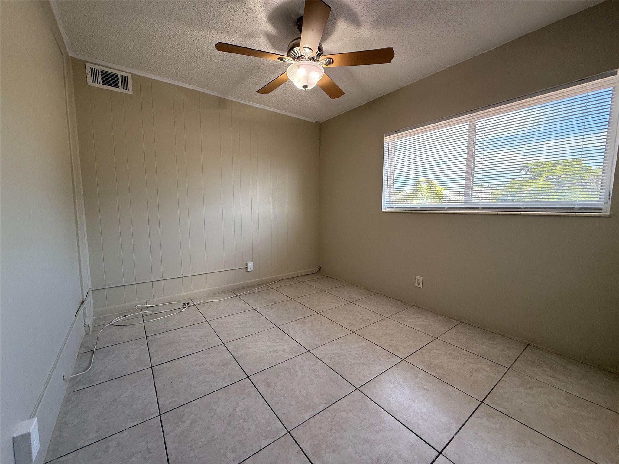 Oakland Park Second Add 1 - Residential Lease