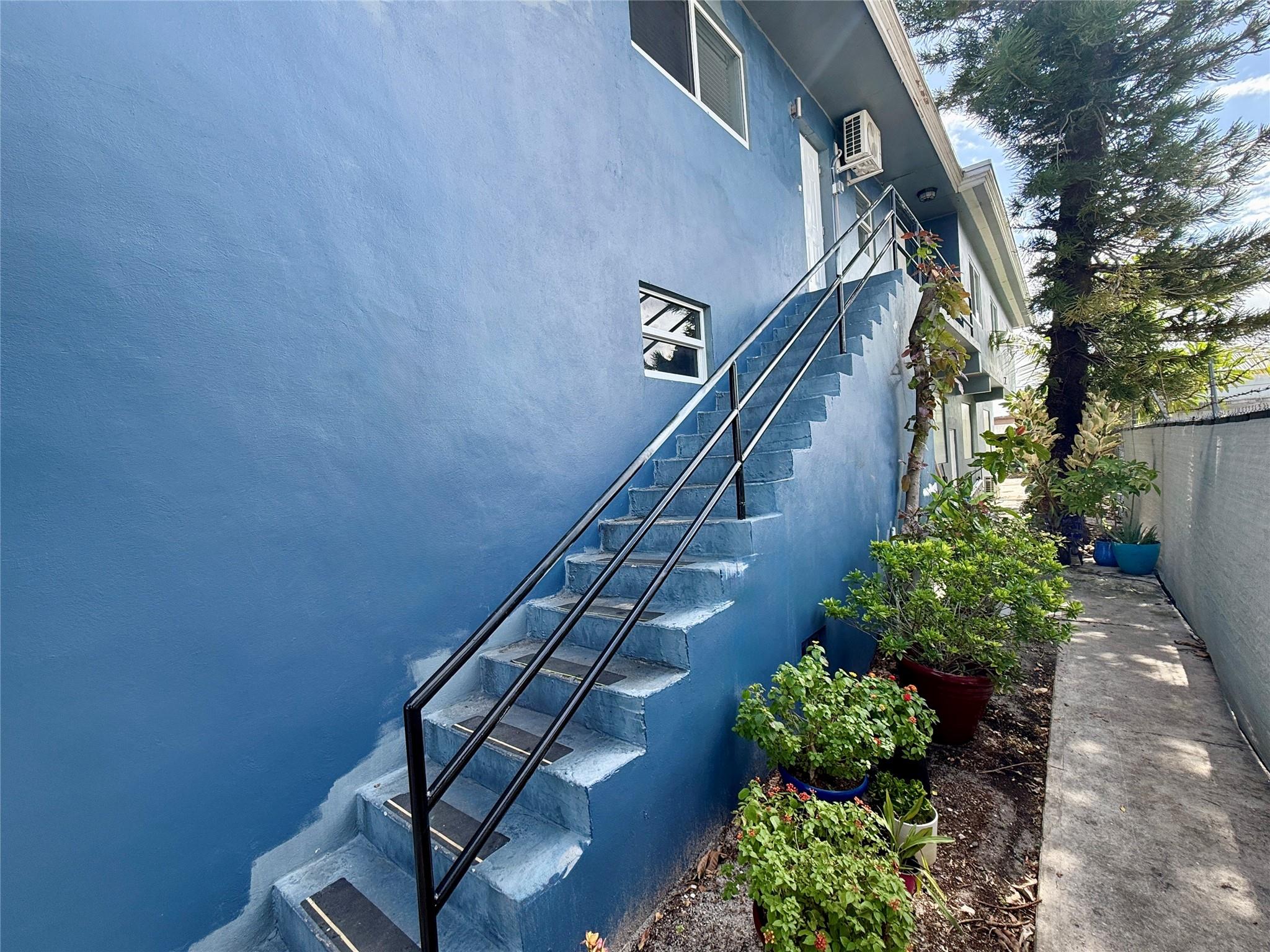 Oakland Park Second Add 1 - Residential Lease