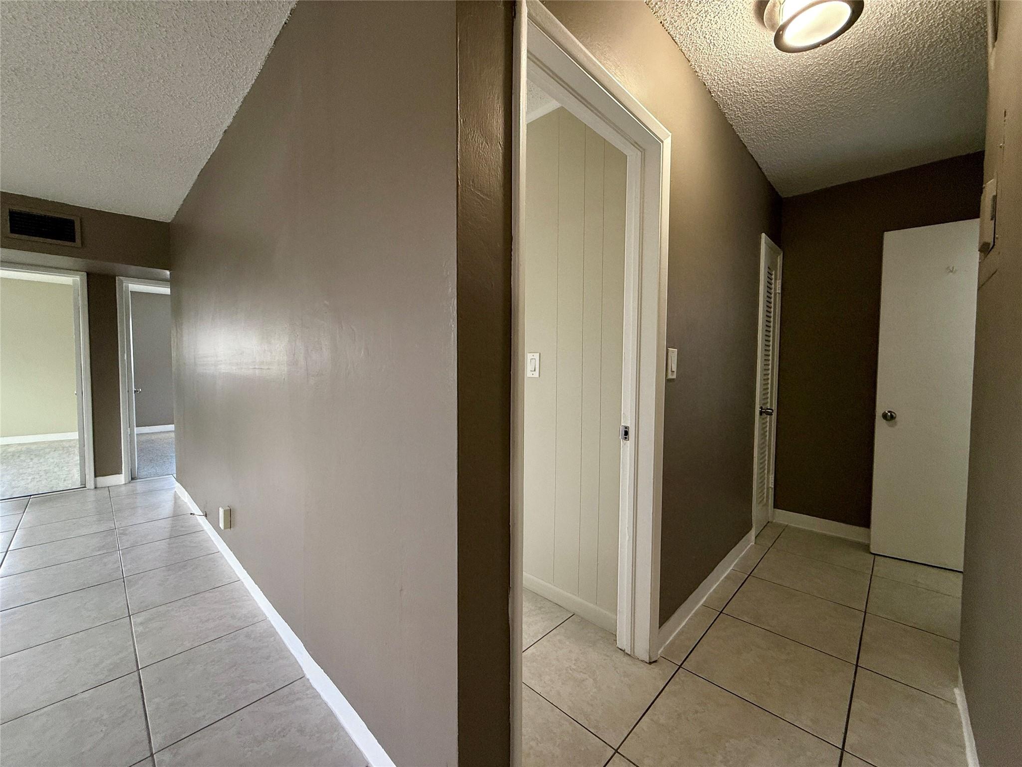 Oakland Park Second Add 1 - Residential Lease