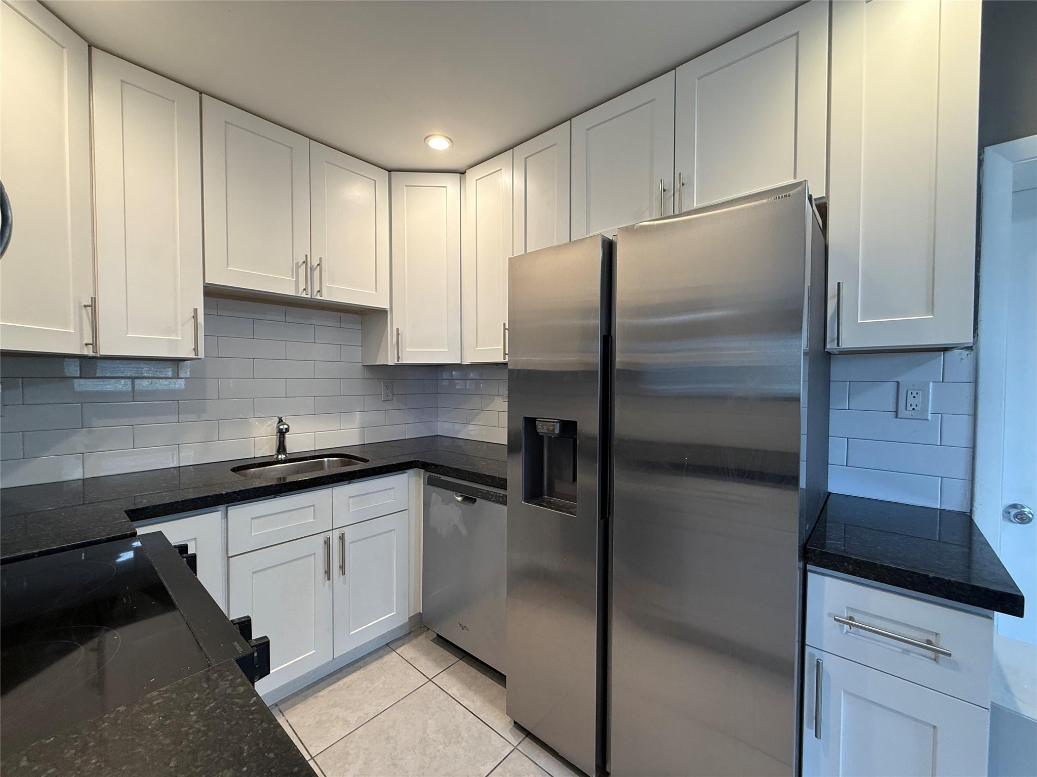 Oakland Park Second Add 1 - Residential Lease