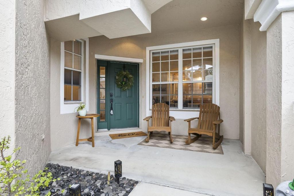 Photo of 1604 SW Harbour Isles Circle #82, Port Saint Lucie, FL 34986 (MLS # R11130354)