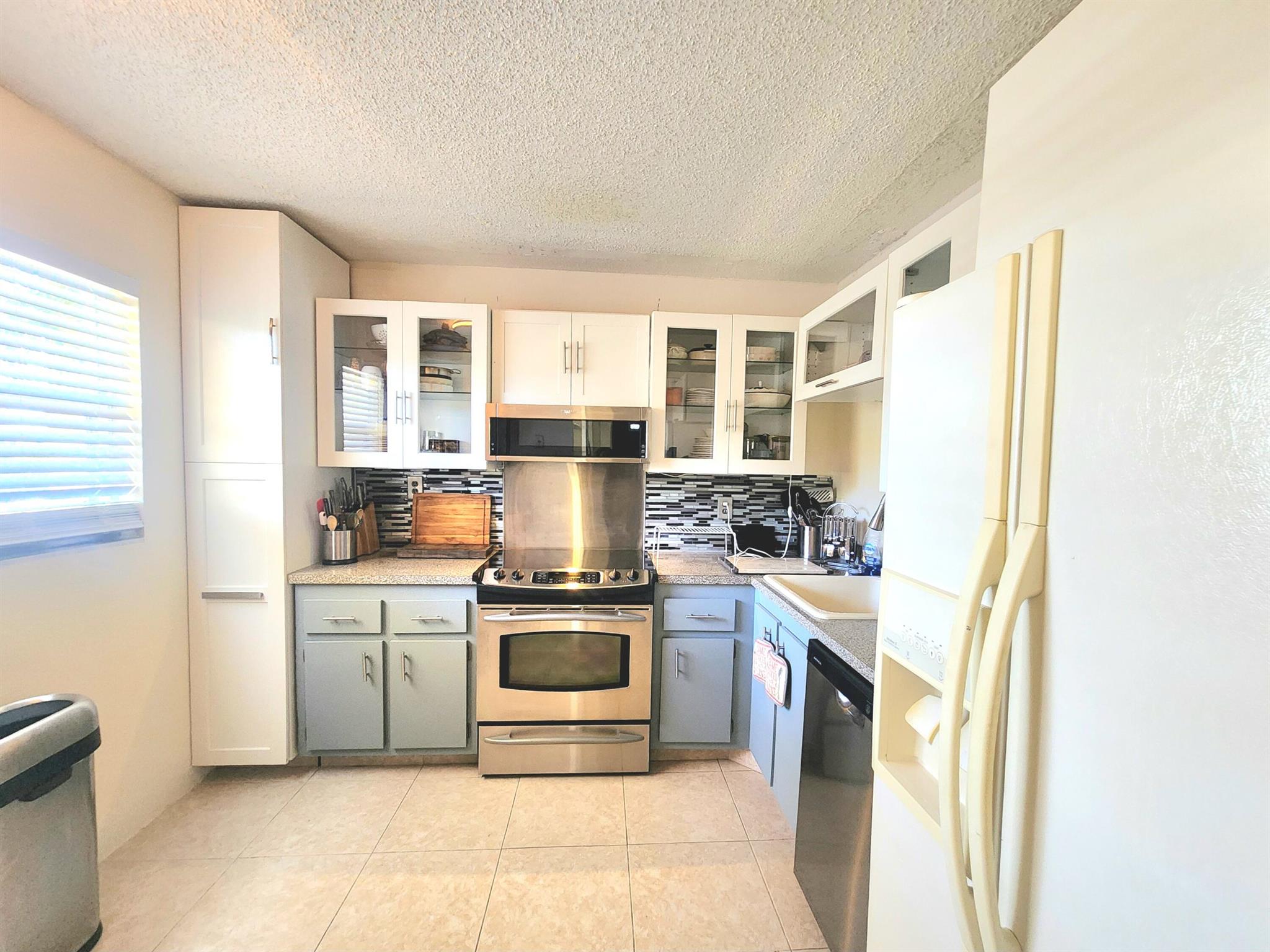 POINCIANA PLACE CONDO 1,2 - Residential Lease