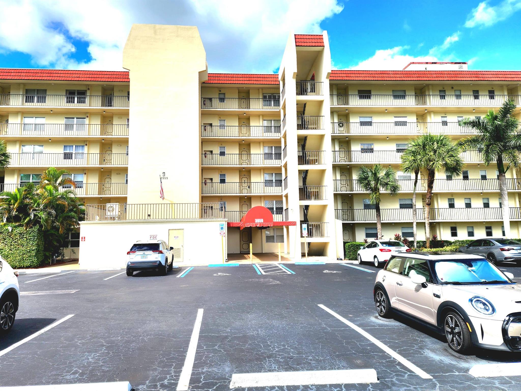 POINCIANA PLACE CONDO 1,2 - Residential Lease