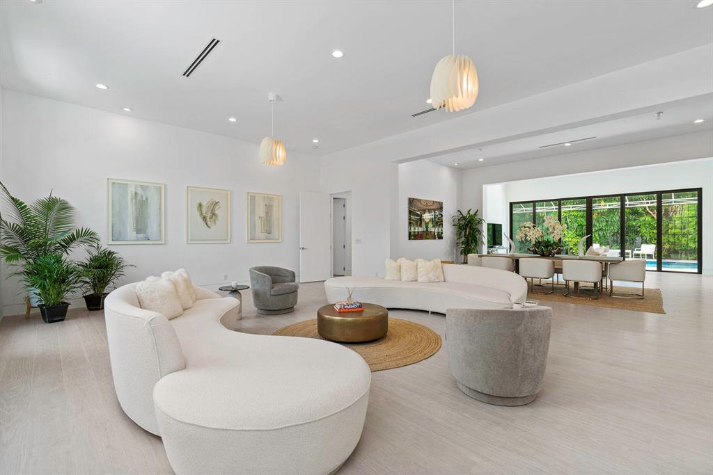 DODGE ESTATES LOT 21 & PART OF LOT 22 AS IN OR1770 - Residential