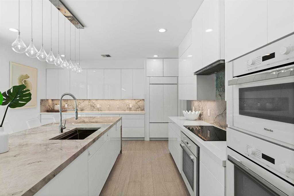 DODGE ESTATES LOT 21 & PART OF LOT 22 AS IN OR1770 - Residential