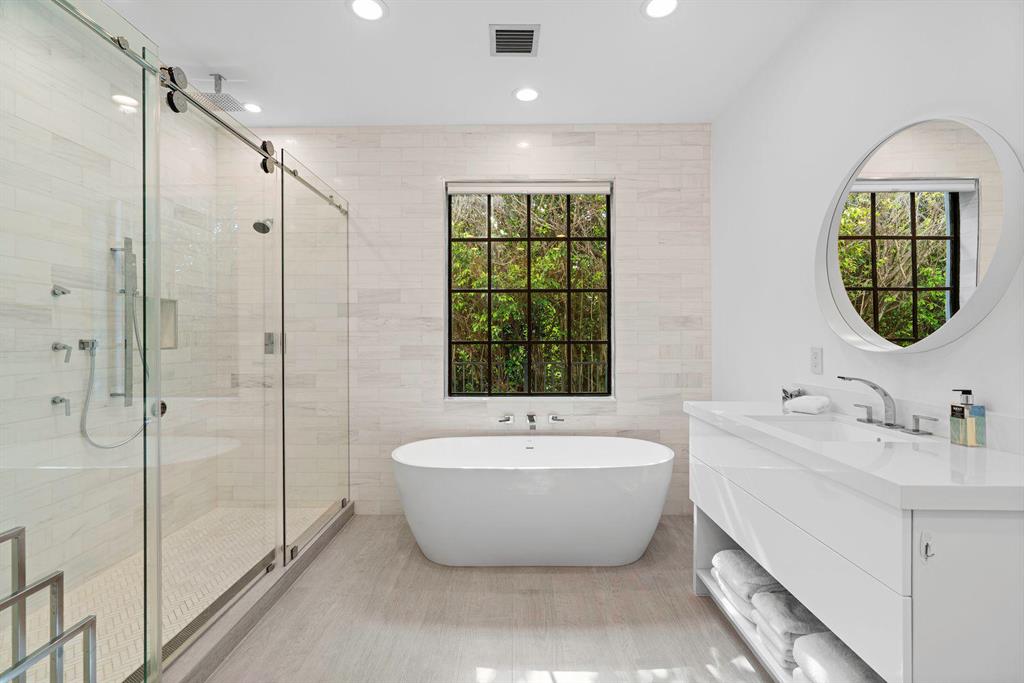 DODGE ESTATES LOT 21 & PART OF LOT 22 AS IN OR1770 - Residential