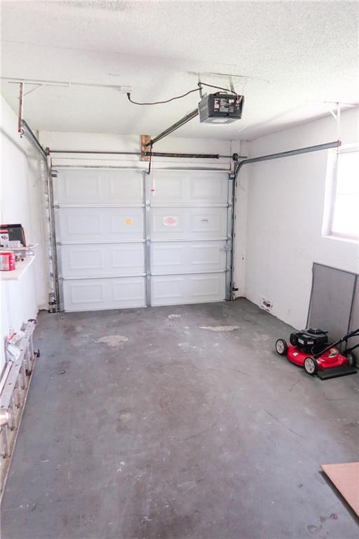 Westwood Commy 5 78-39 B - Residential Lease