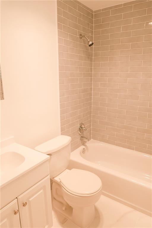 Westwood Commy 5 78-39 B - Residential Lease