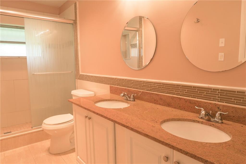 Westwood Commy 5 78-39 B - Residential Lease