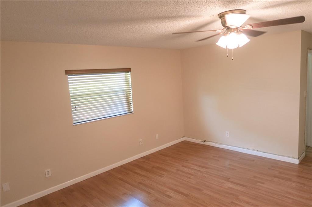 Westwood Commy 5 78-39 B - Residential Lease