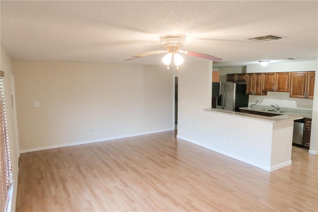 Westwood Commy 5 78-39 B - Residential Lease