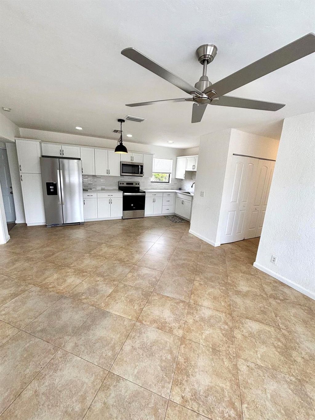 Photo of 1530 N Seacrest Boulevard, Boynton Beach, FL 33435 (MLS # R11109437)