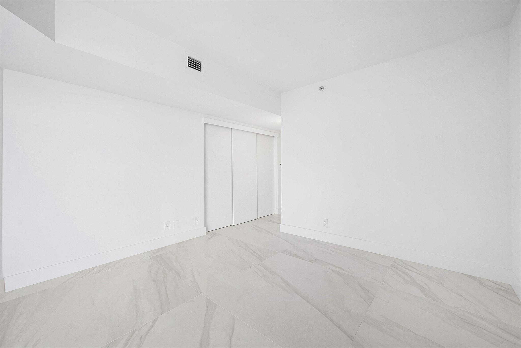 PLAZA OF THE PALM BEACHES - Residential