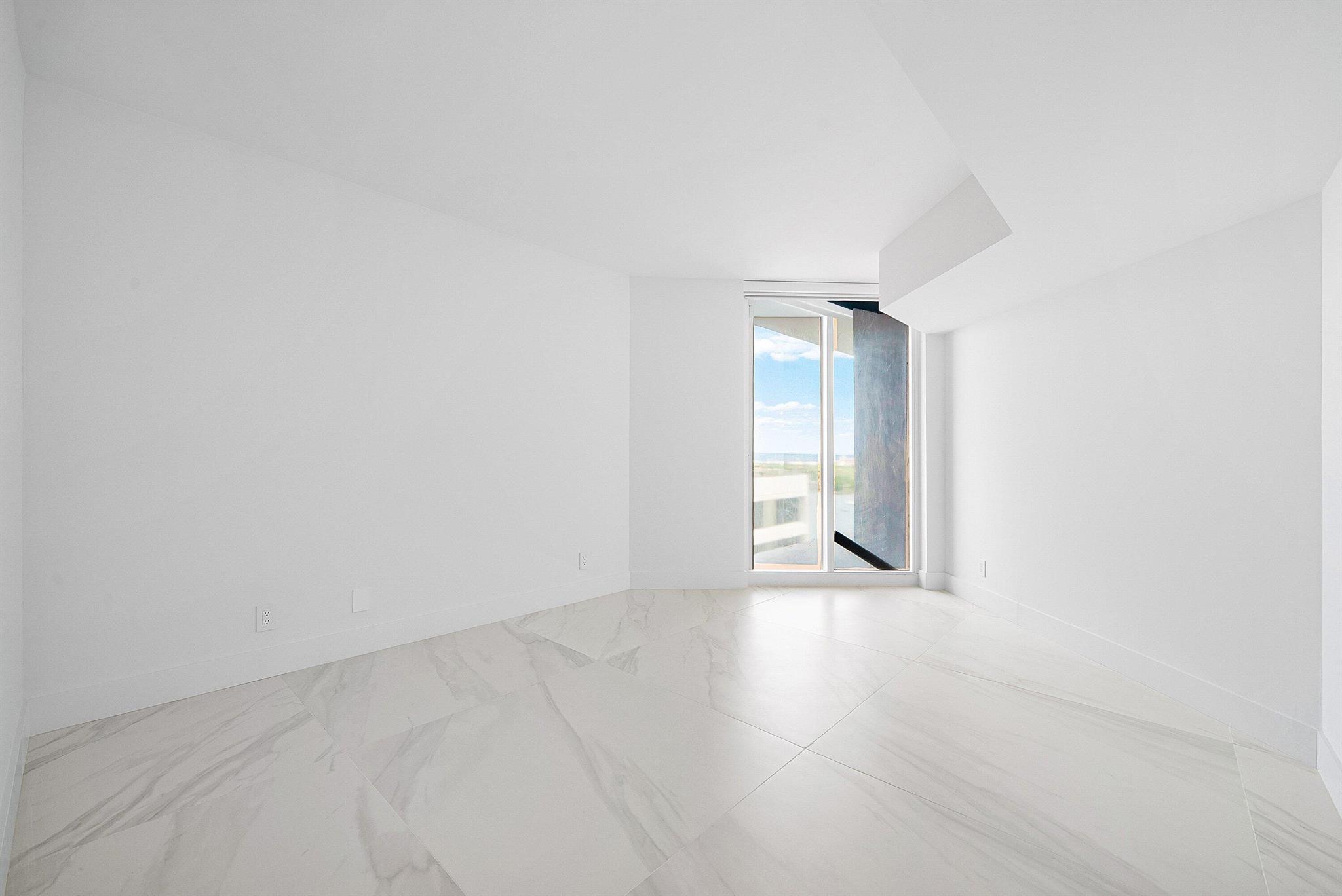 PLAZA OF THE PALM BEACHES - Residential