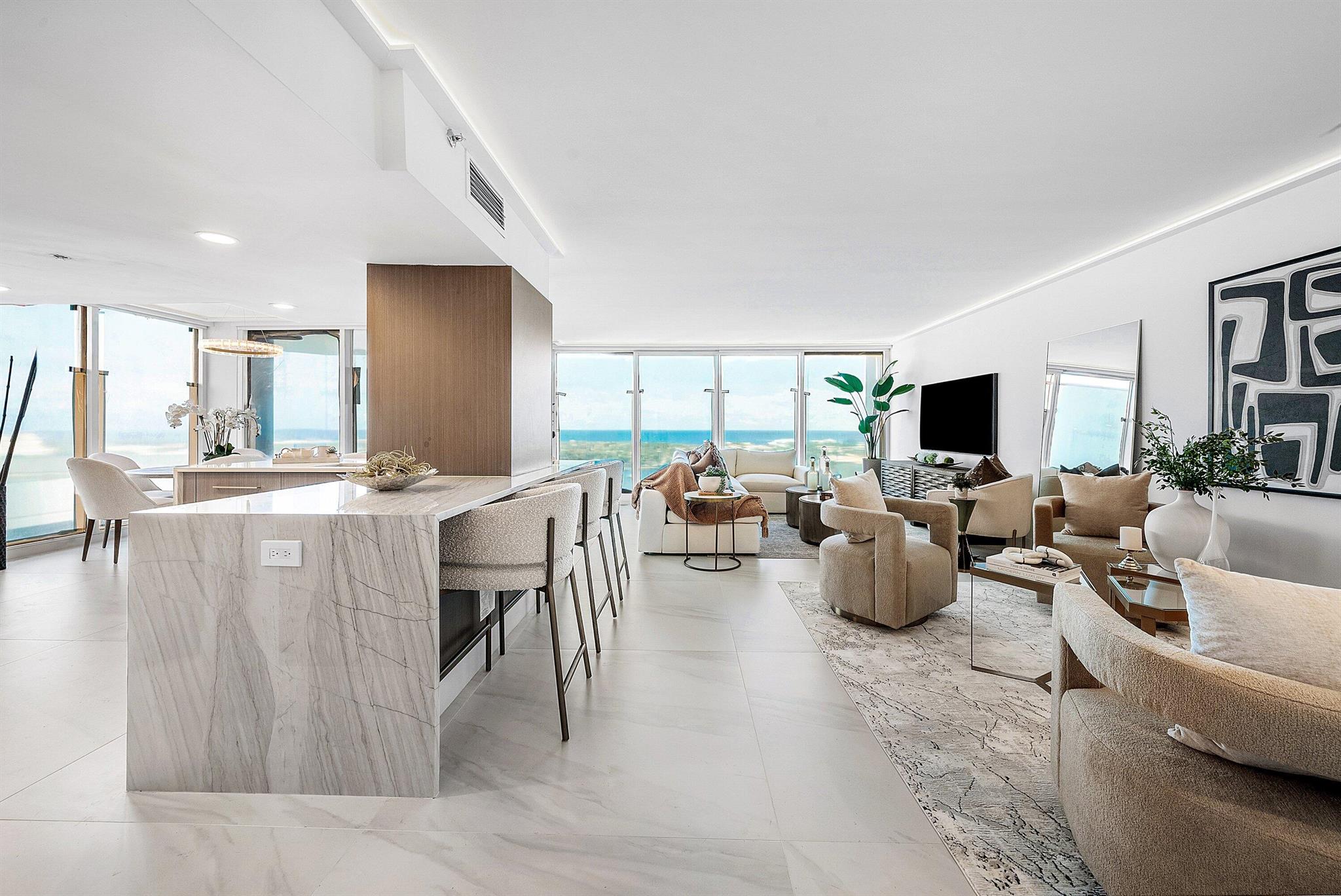 PLAZA OF THE PALM BEACHES - Residential