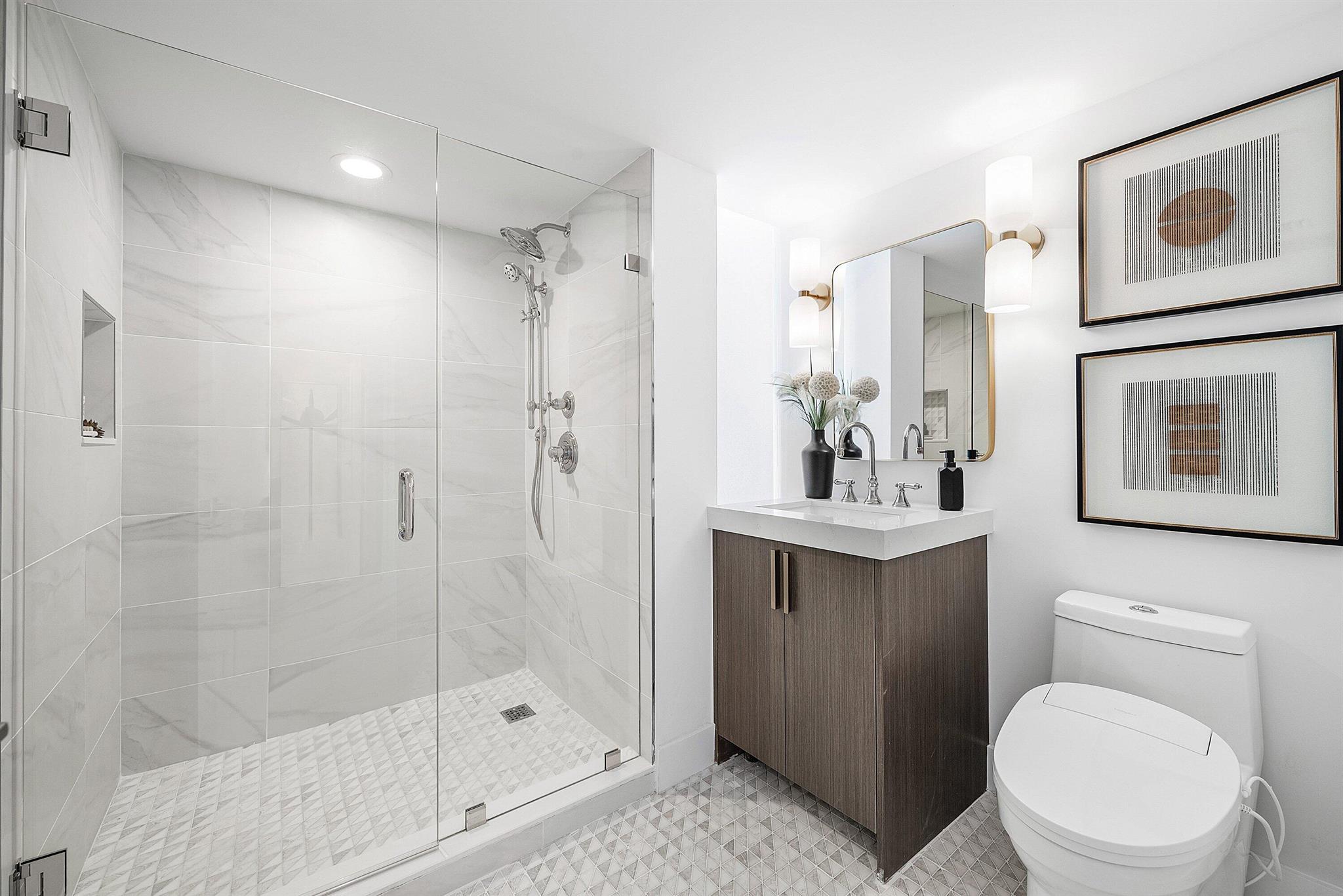 PLAZA OF THE PALM BEACHES - Residential