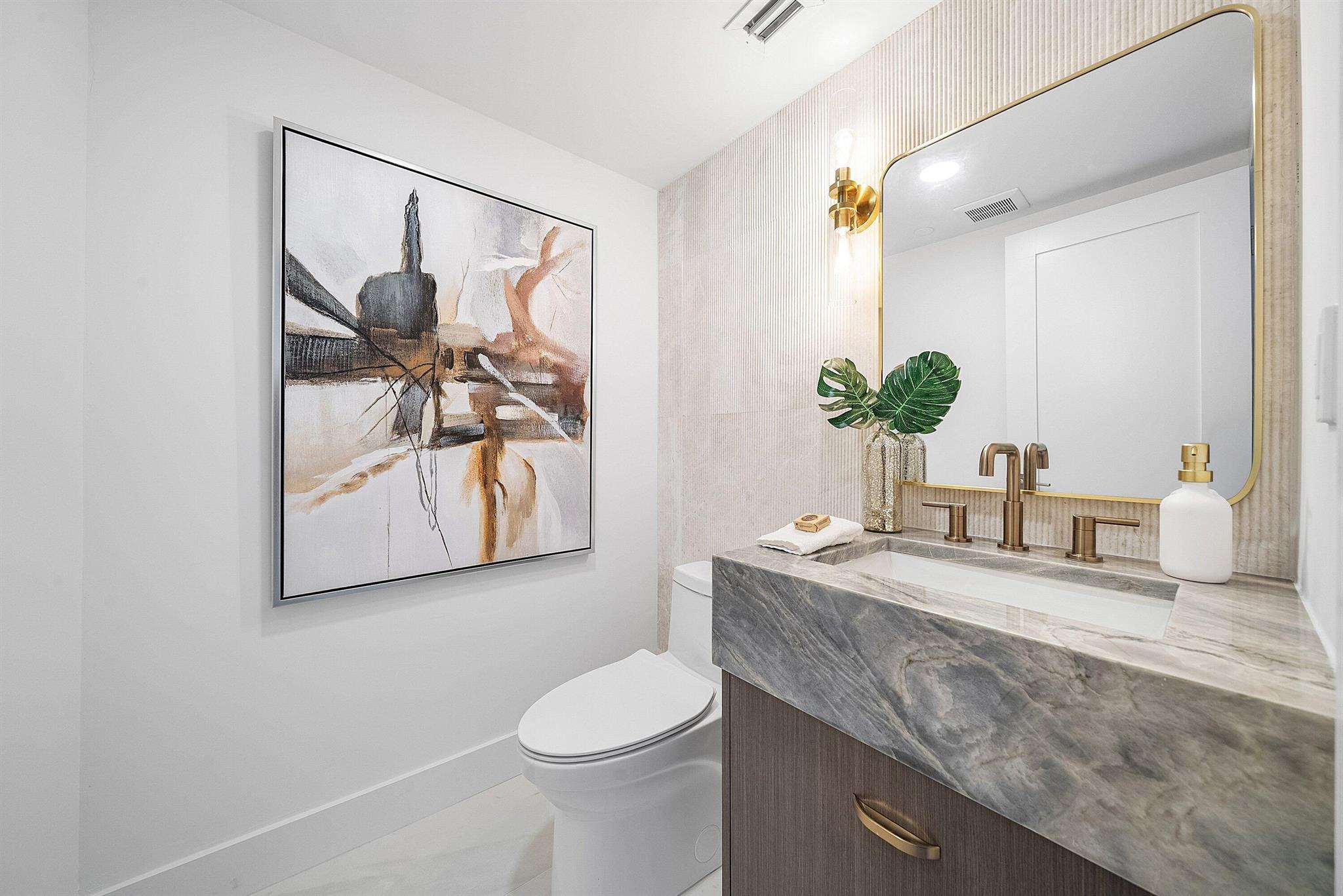 PLAZA OF THE PALM BEACHES - Residential