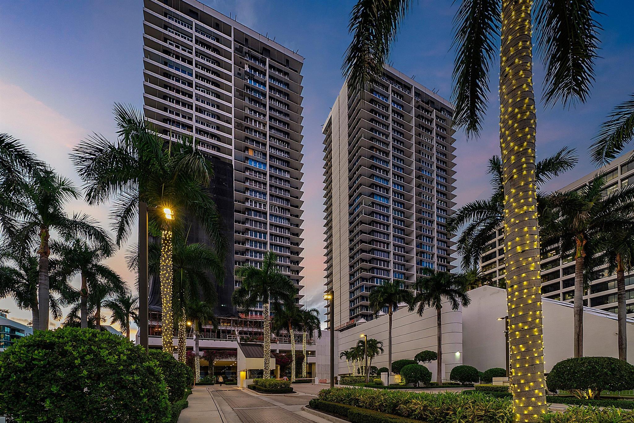 PLAZA OF THE PALM BEACHES - Residential