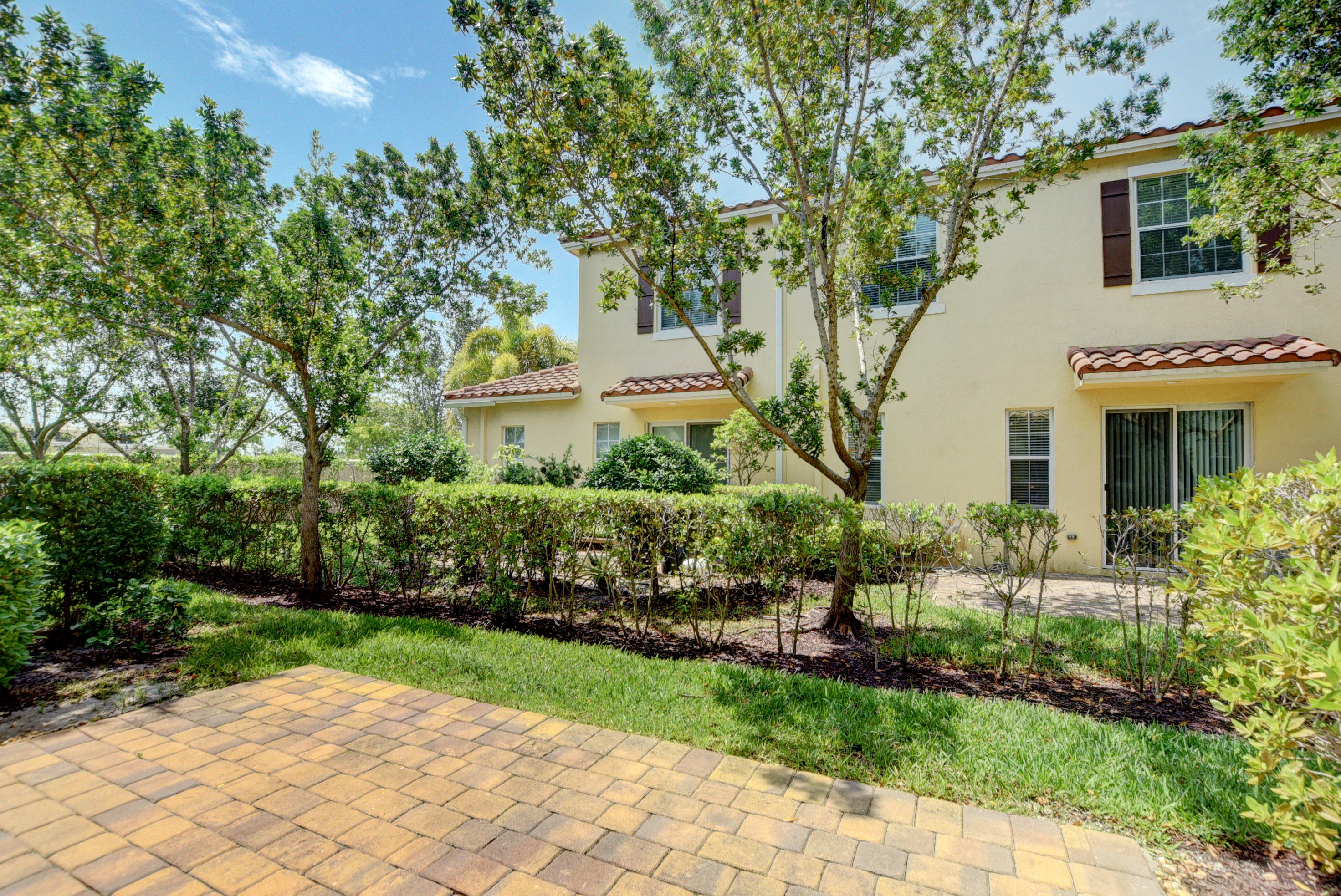 ESTATES AT HERITAGE CLUB PUD 1 - Residential