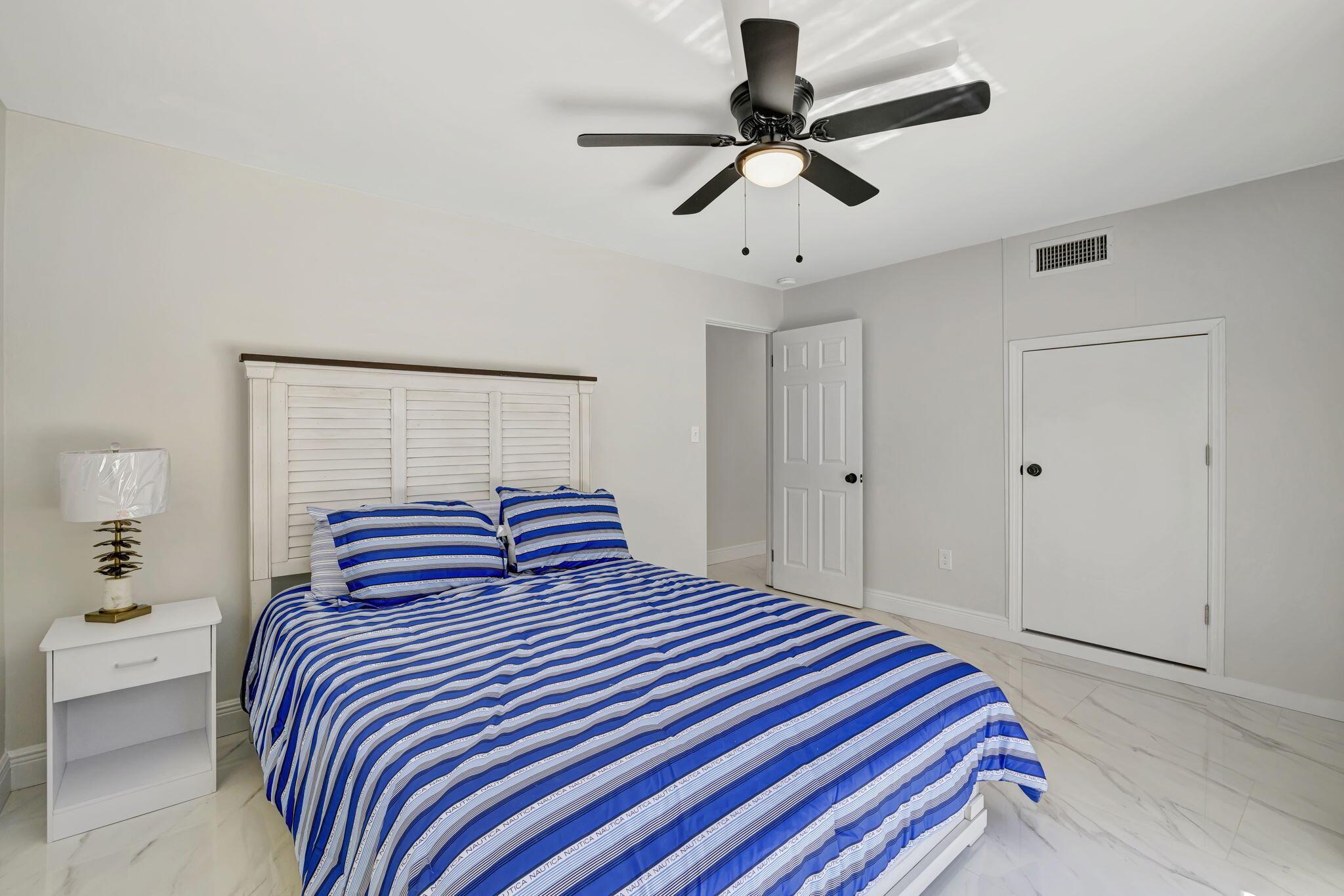 SURFSIDE UNIT 1 SUBDIVISI - Residential Lease