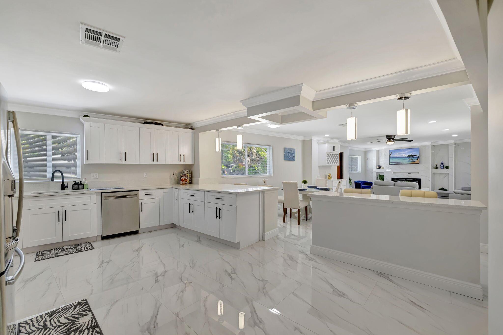 SURFSIDE UNIT 1 SUBDIVISI - Residential Lease