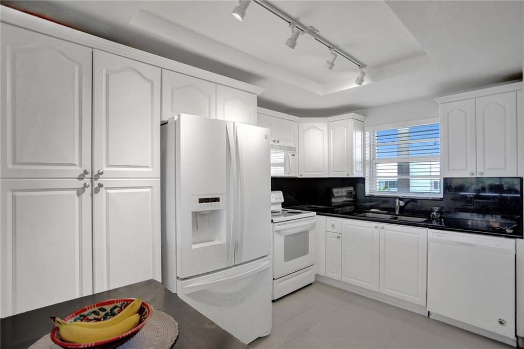 Ridgeview Towers - Residential