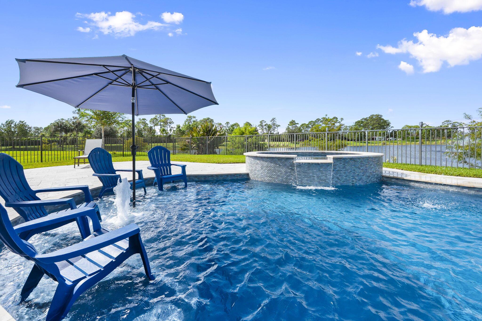 BANYAN BAY - Residential