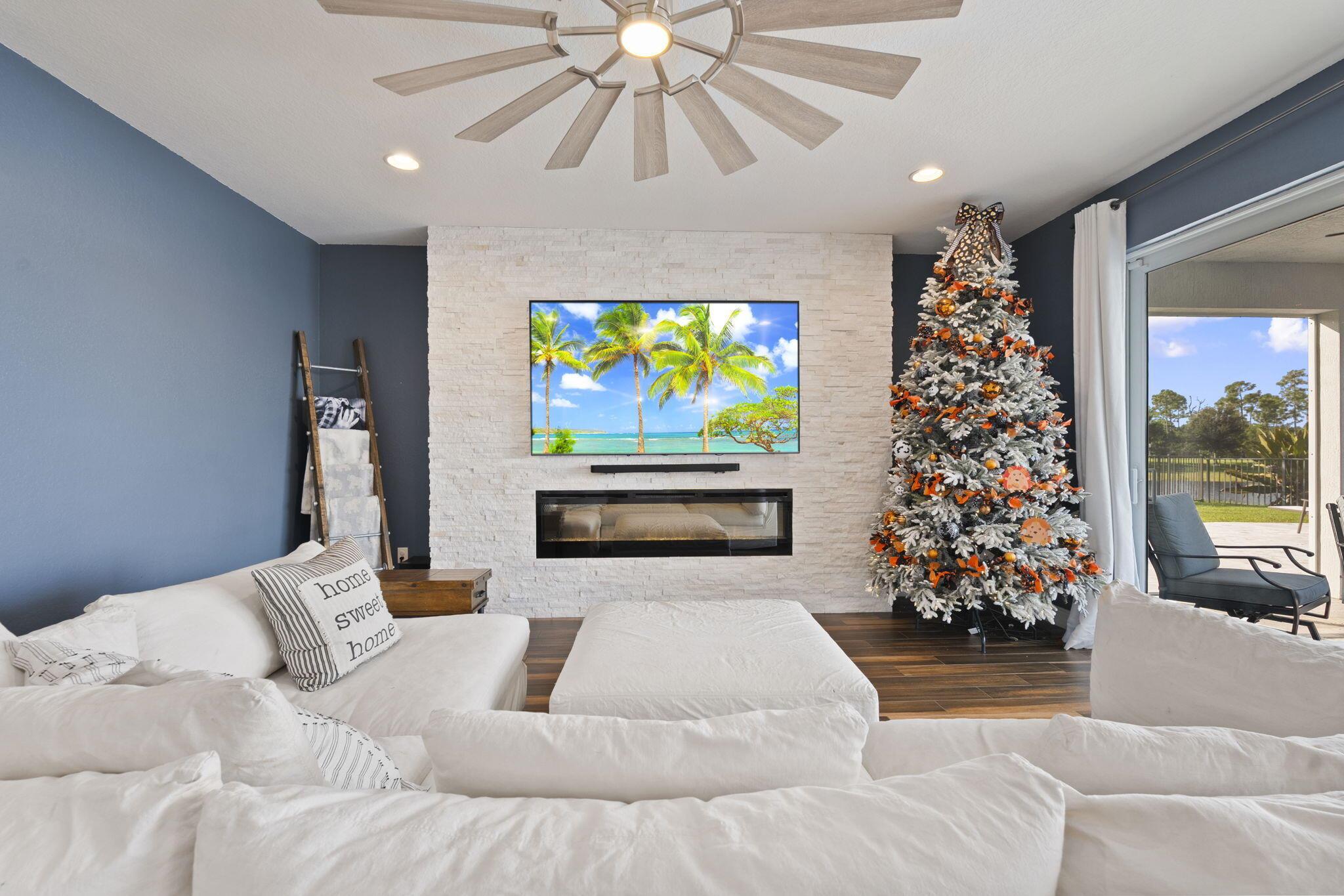 BANYAN BAY - Residential