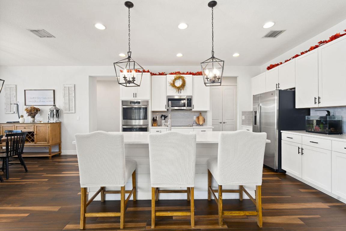 BANYAN BAY - Residential