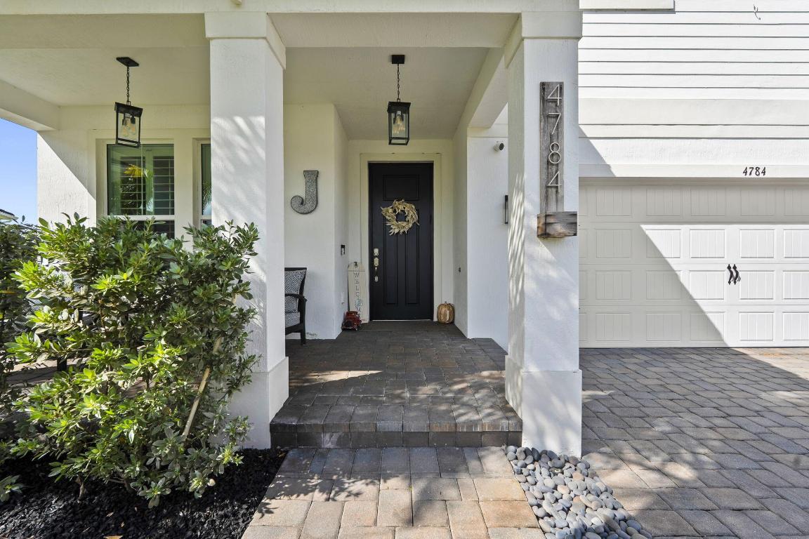 4784 SW Briarwood Court