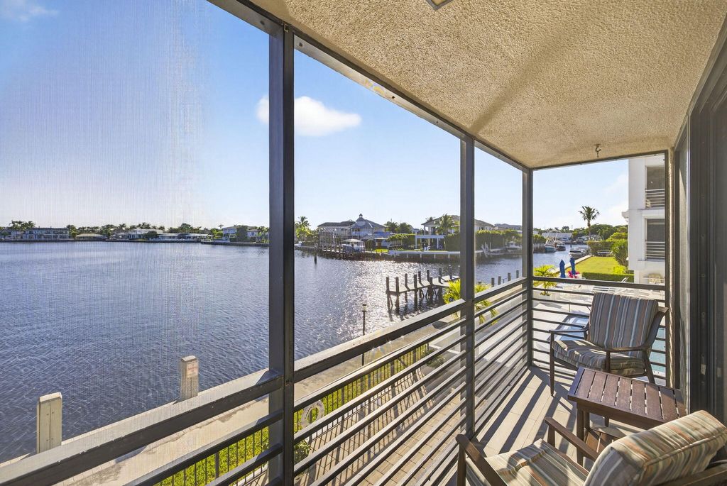 Photo of 900 NE Spanish River Boulevard #2w, Boca Raton, FL 33431 (MLS # R11143948)