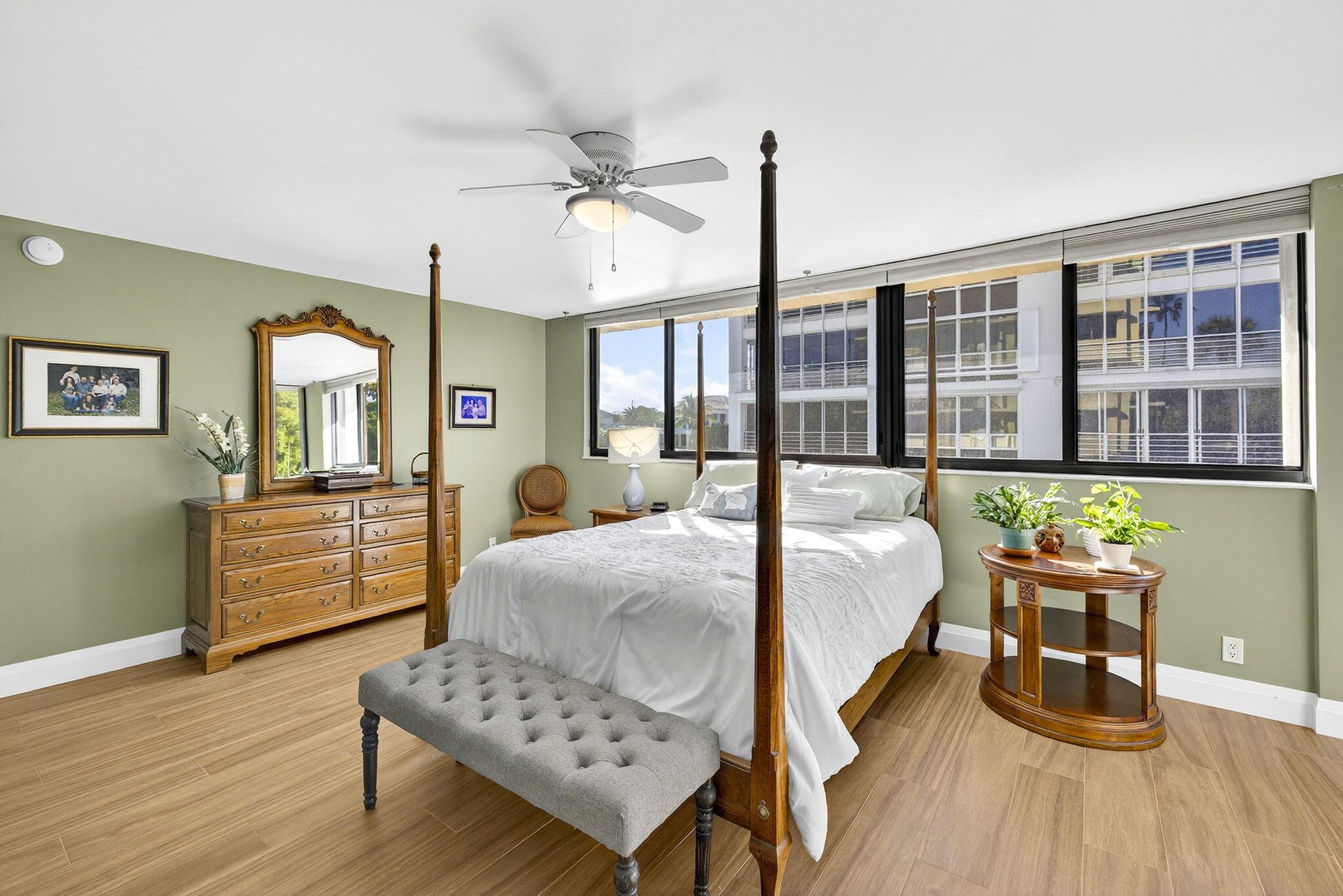 ROGERS CONDO - Residential