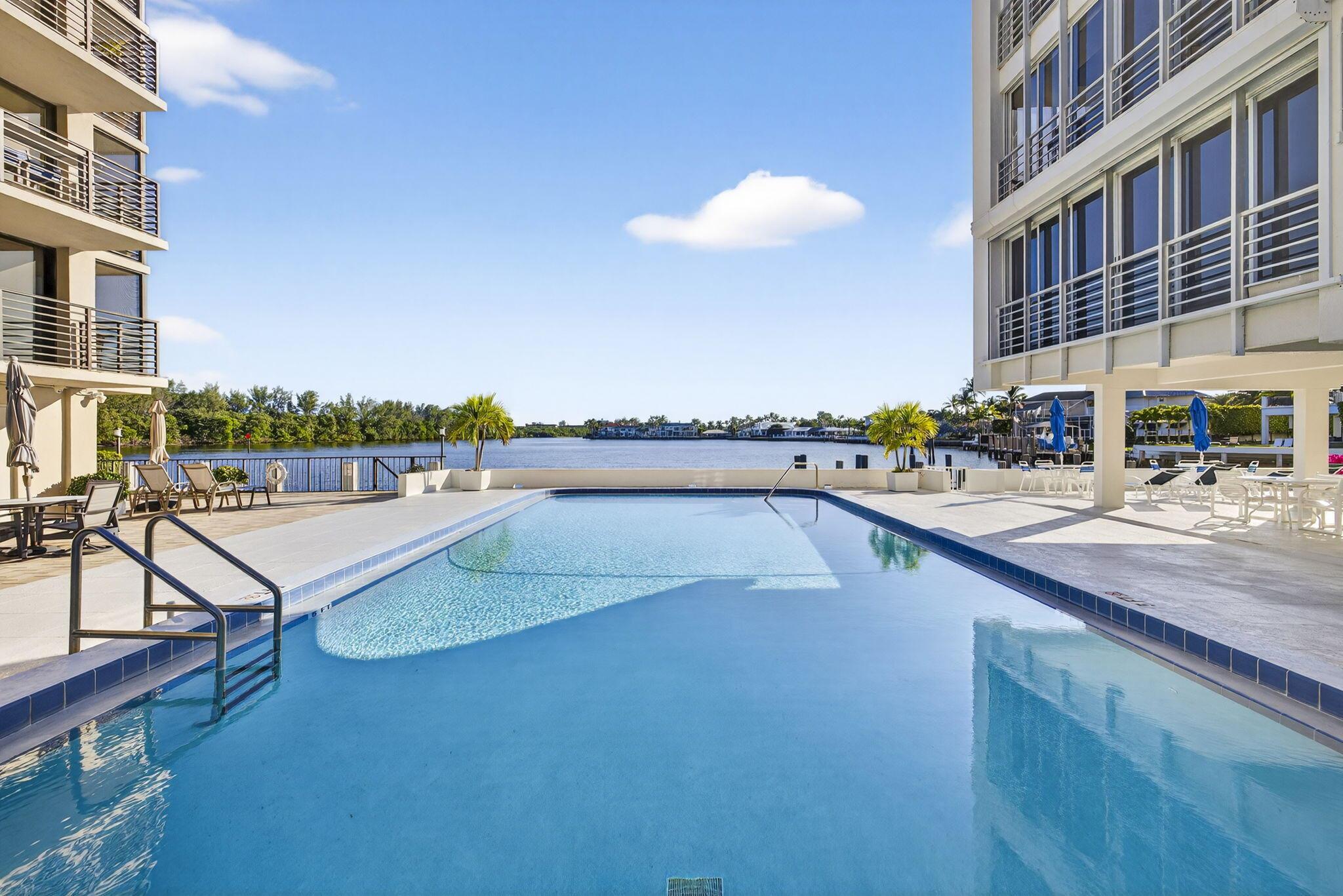 ROGERS CONDO - Residential