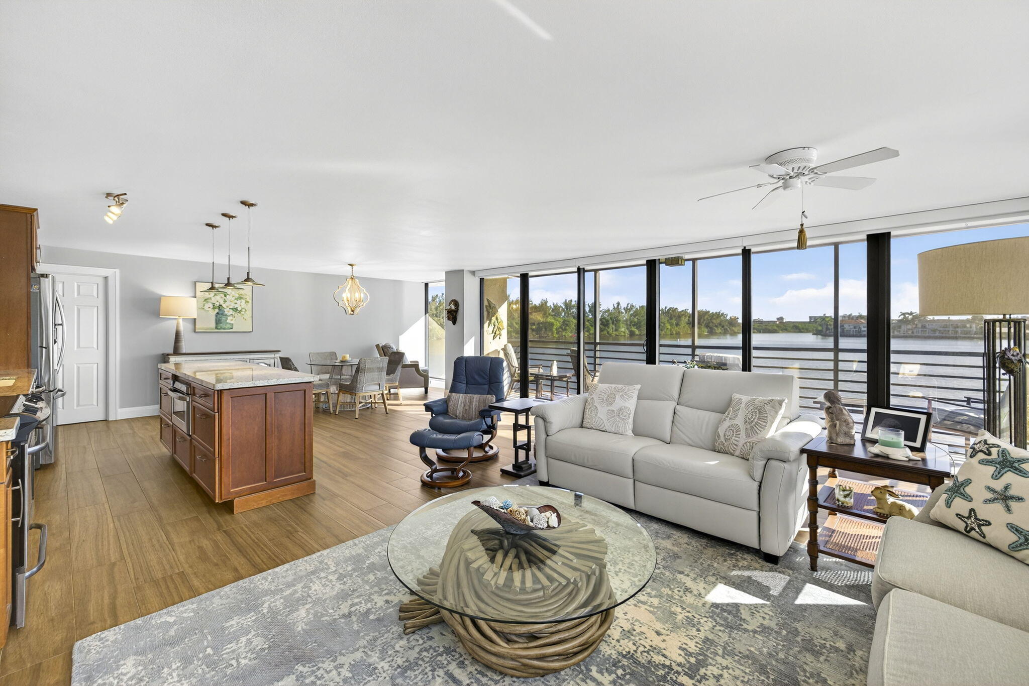 ROGERS CONDO - Residential