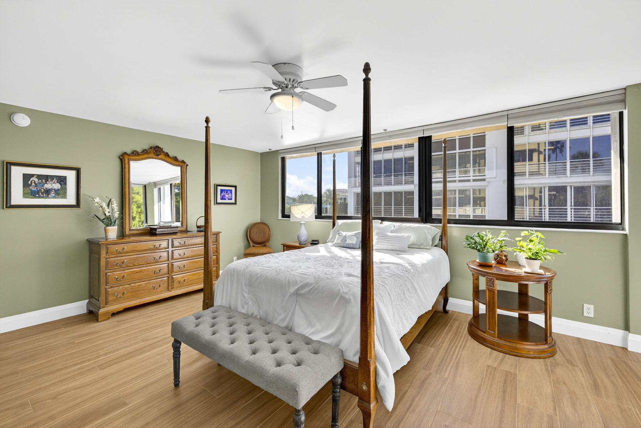 ROGERS CONDO - Residential