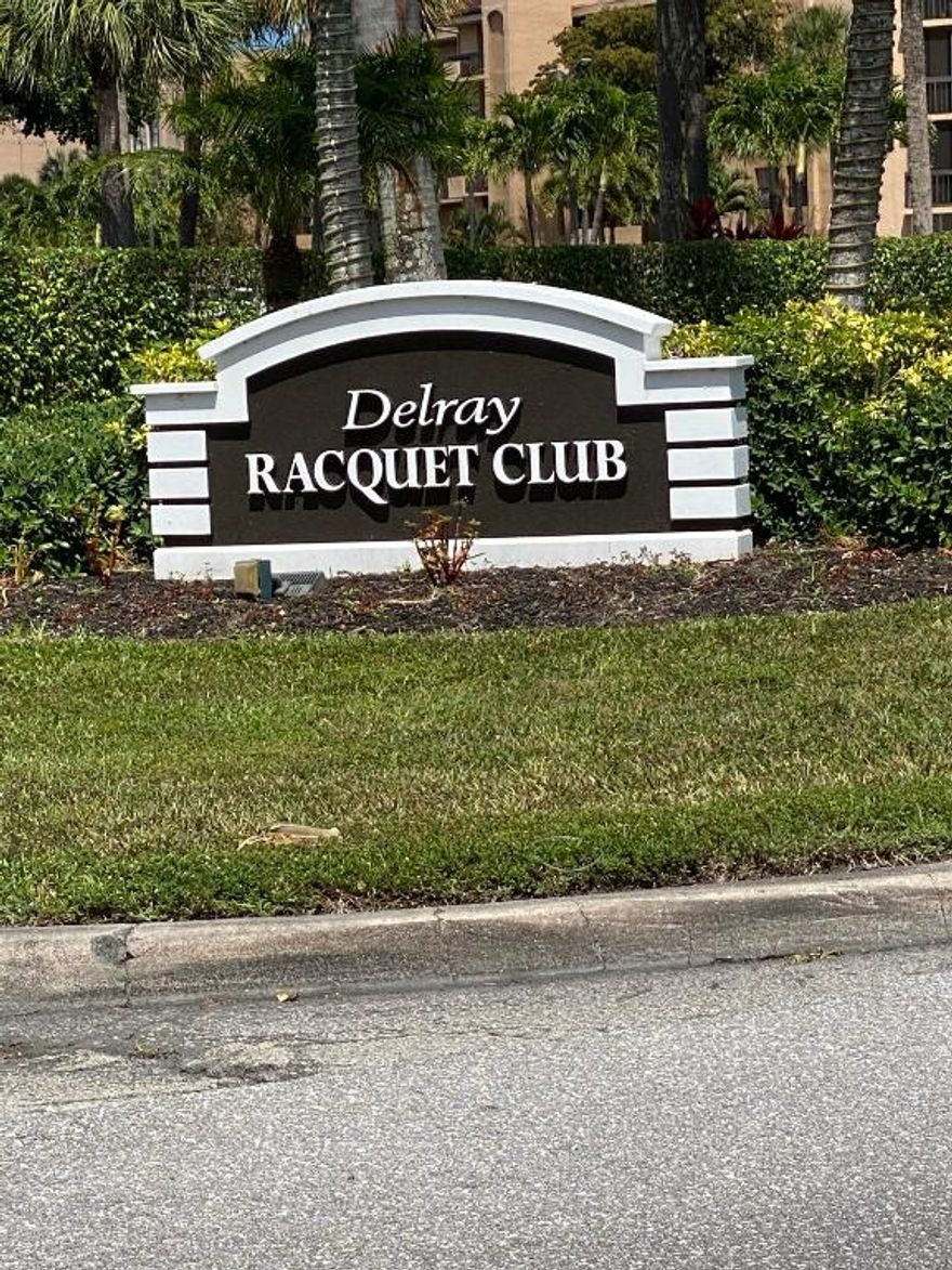 Annual Lease in Delray Racquet Club in well kept partially updated corner condo on ground floor next to tennis courts, lake and close to pool and fitness center. Screened in patio and all tile floors. 25 Tennis Courts, 2 Swimming Pools, Clubhouse, Fitness Center, Lakes, Walking Paths and close to the Beach and Atlantic Ave in Delray Beach. Walk to the new Whole Foods and Starbucks. Bike to the beach. Great location!!! Comes with Free Cable and WiFi!!...Call Now....This will not last!
