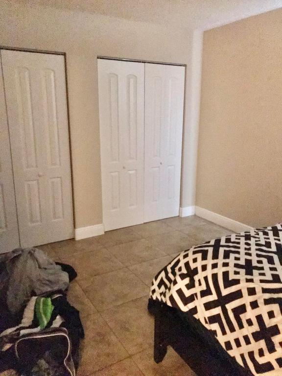 LAVERS DELRAY RACQUET CLUB CONDO - Residential Lease