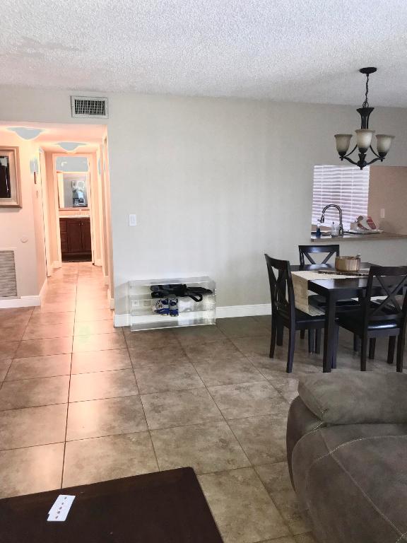 LAVERS DELRAY RACQUET CLUB CONDO - Residential Lease