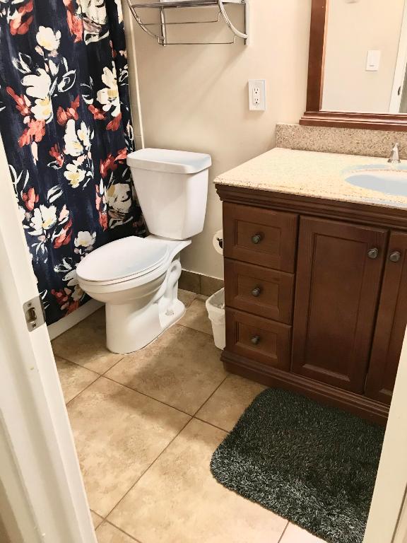 LAVERS DELRAY RACQUET CLUB CONDO - Residential Lease