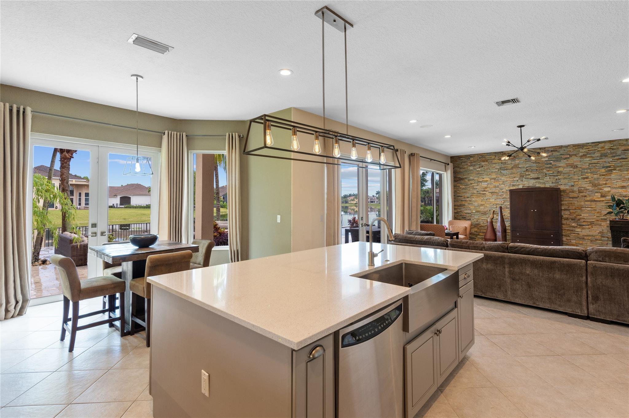 Heron Bay Central 171-23 - Residential
