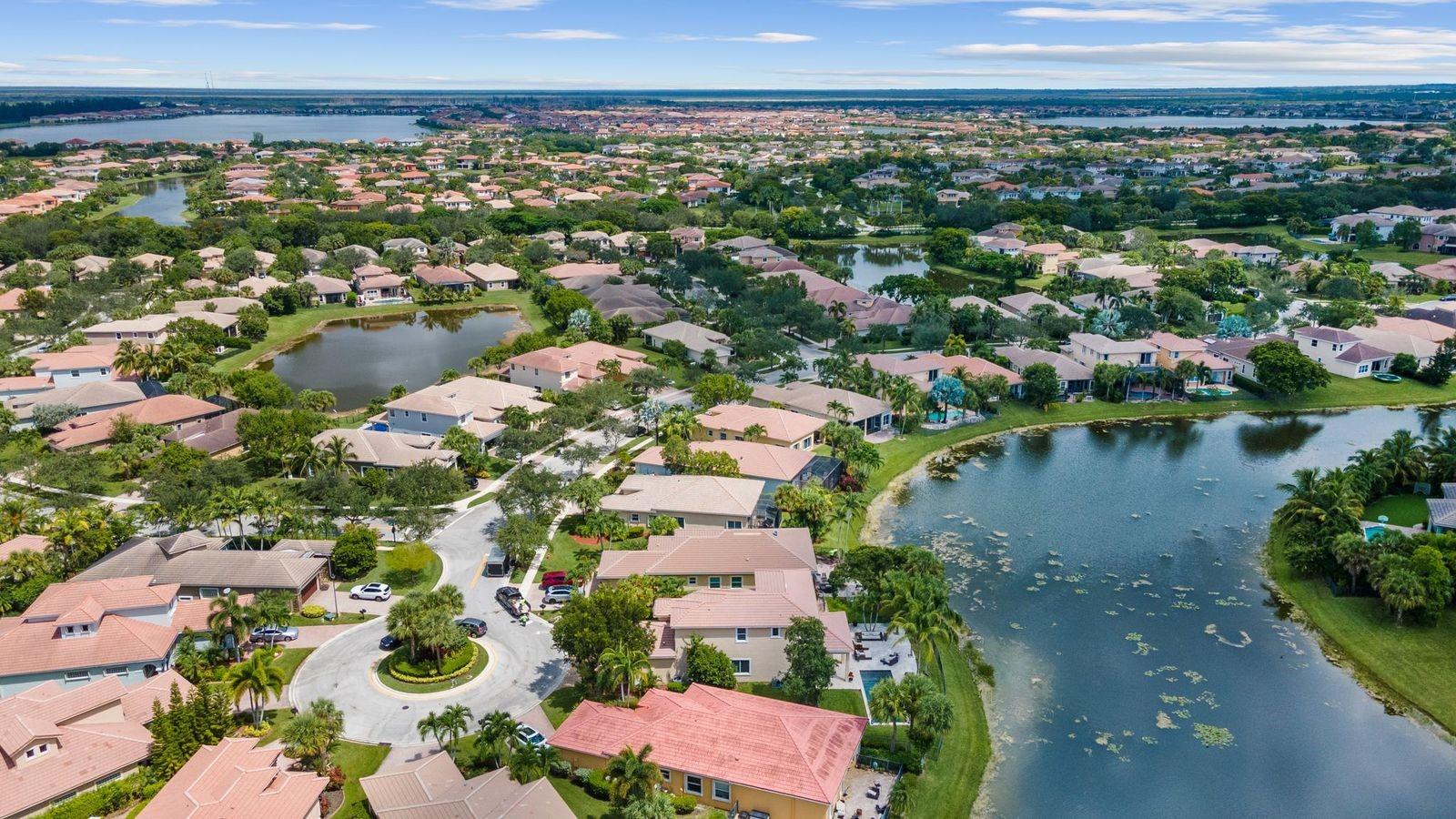 Heron Bay Central 171-23 - Residential