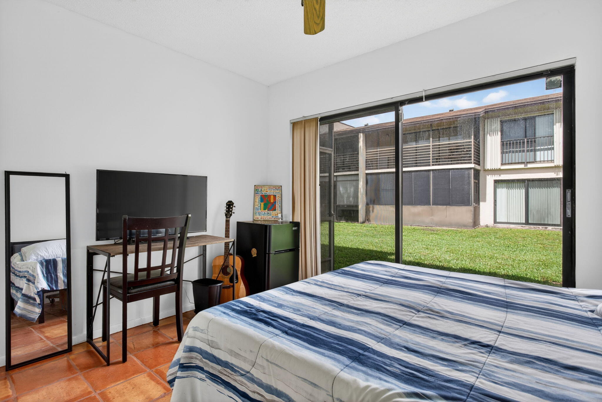 LAURELS AT MARGATE CONDO - Residential