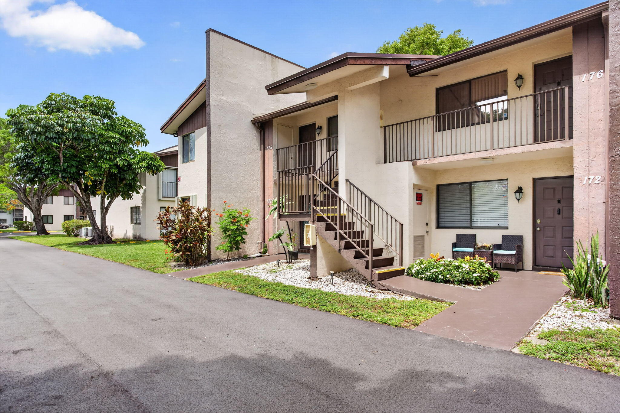 LAURELS AT MARGATE CONDO - Residential