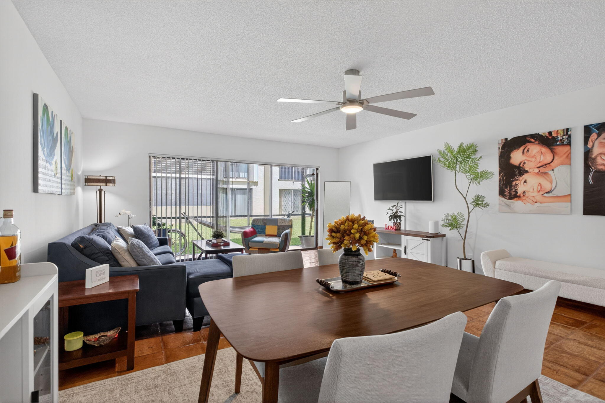LAURELS AT MARGATE CONDO - Residential