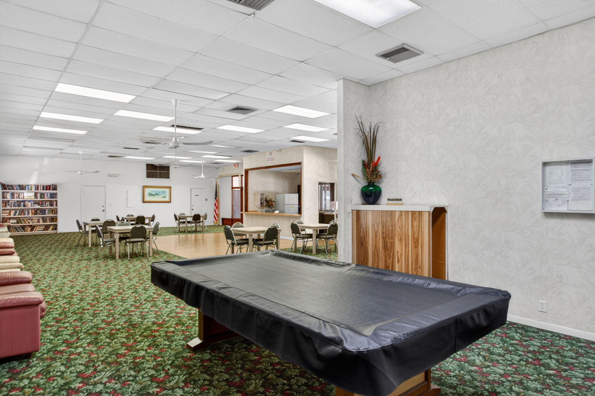 LAURELS AT MARGATE CONDO - Residential