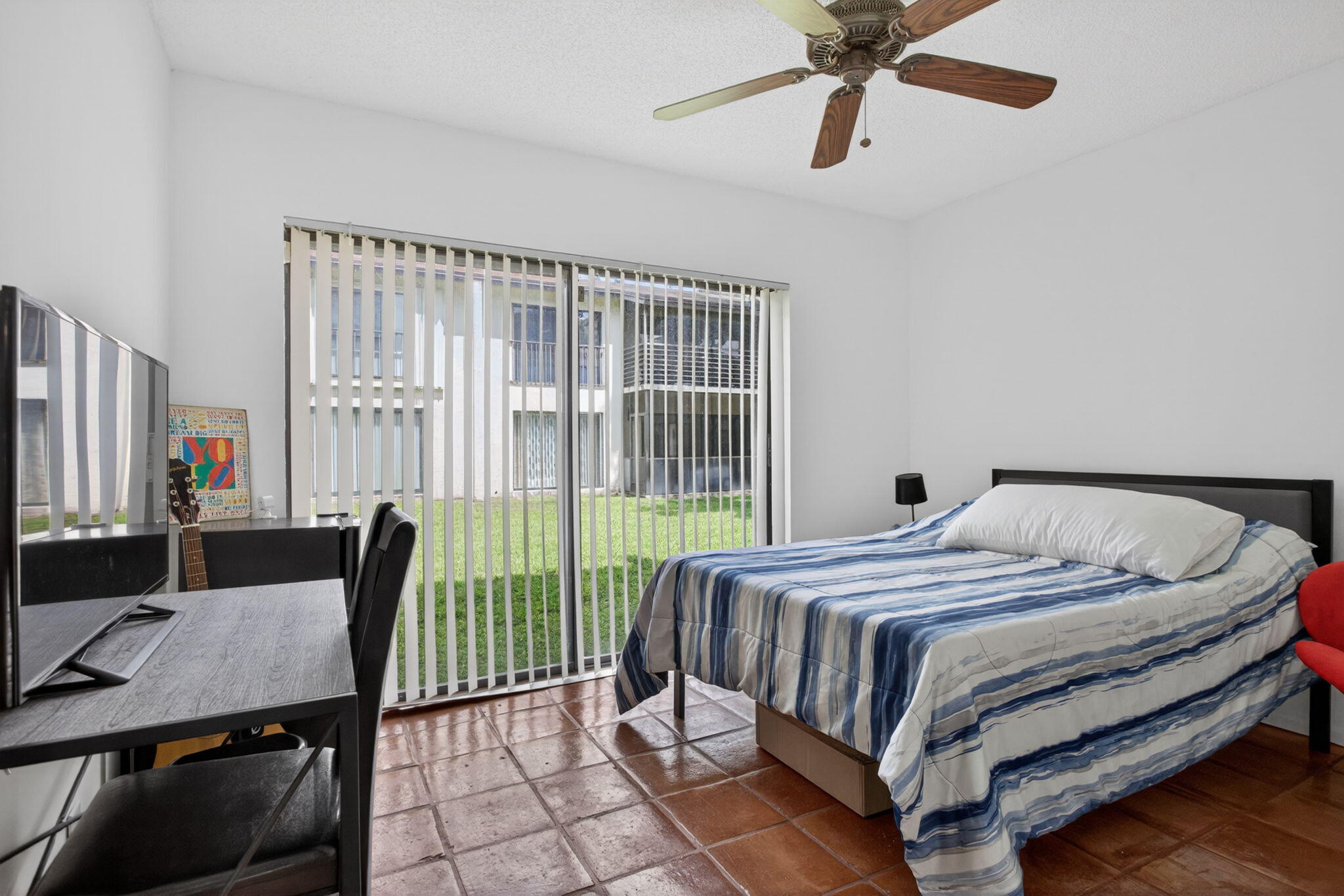 LAURELS AT MARGATE CONDO - Residential