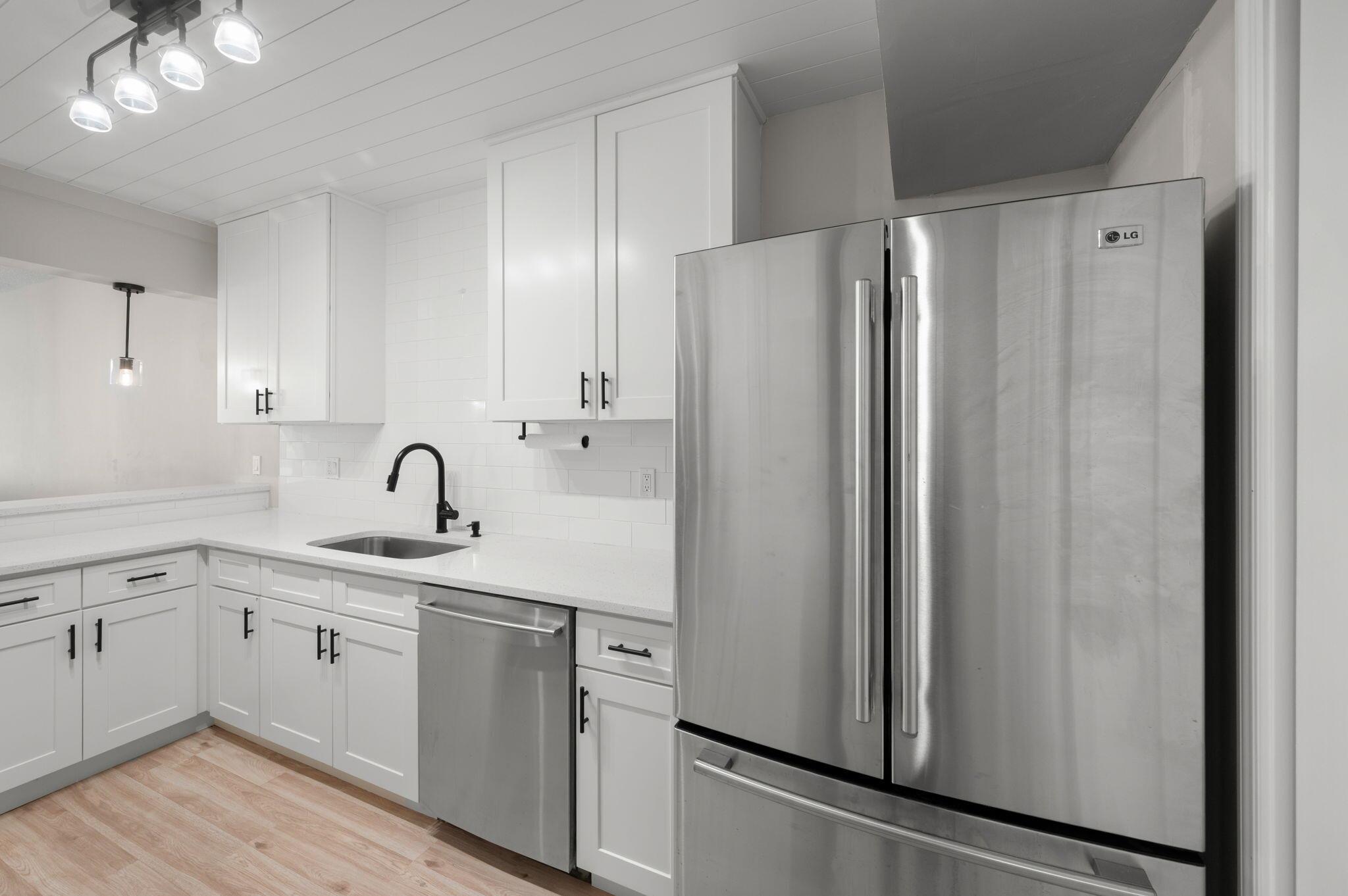 REFLECTIONS ON THE RIVER - Residential Lease