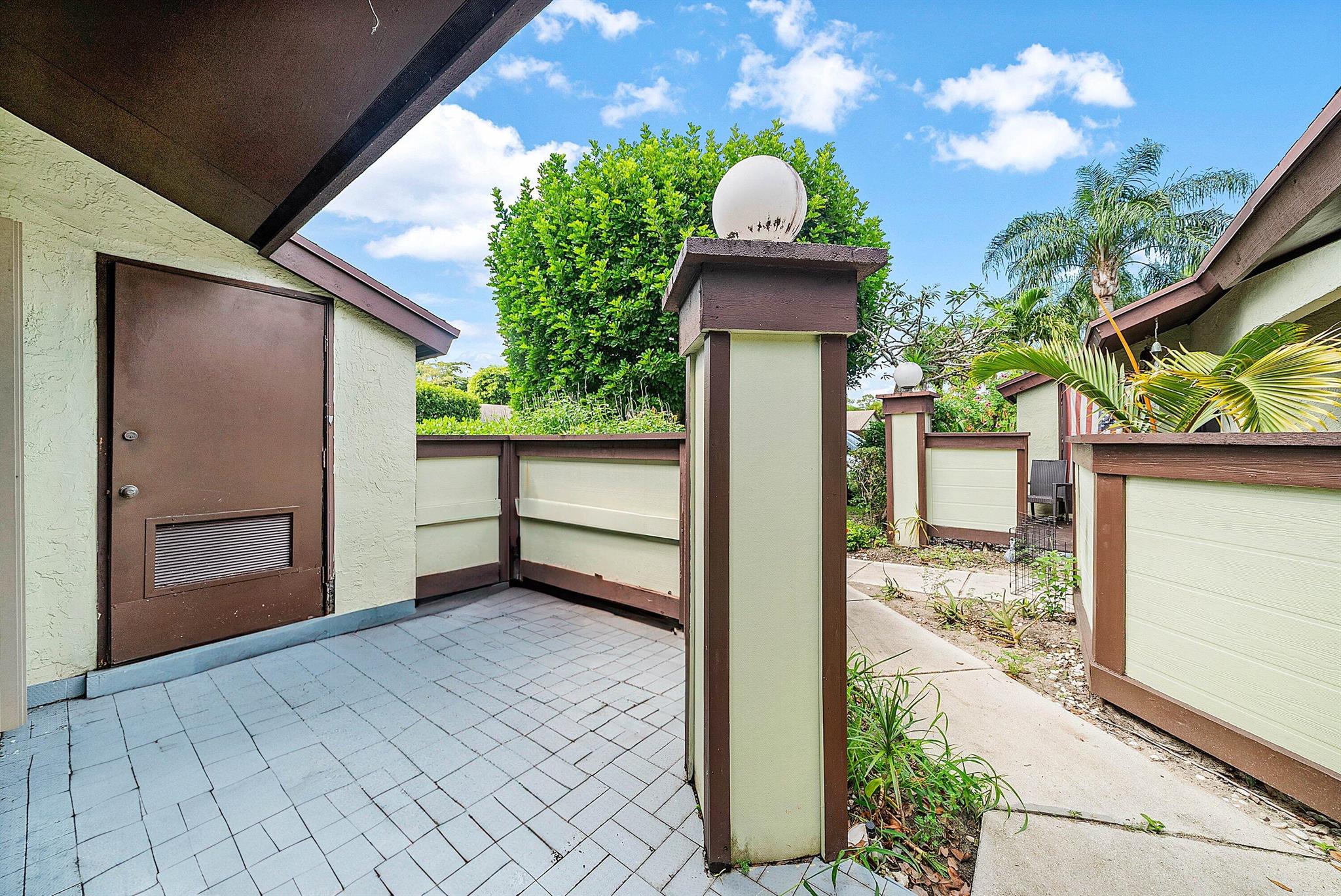 Strathmore Gate West Unit - Residential